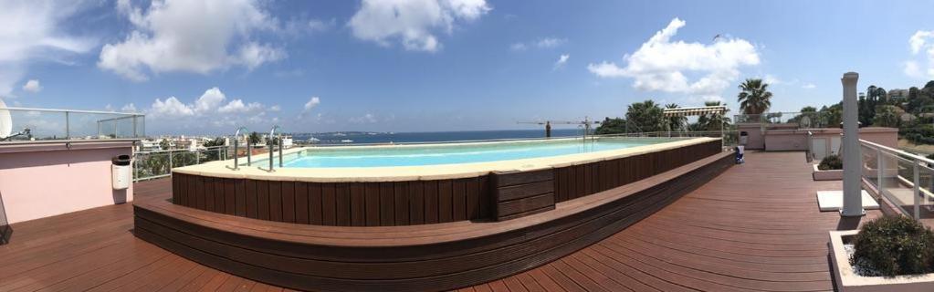 Apt Golfe Juan - 5Min Des Plages - Parking Privee - Piscine Rooftop Валлорис Экстерьер фото